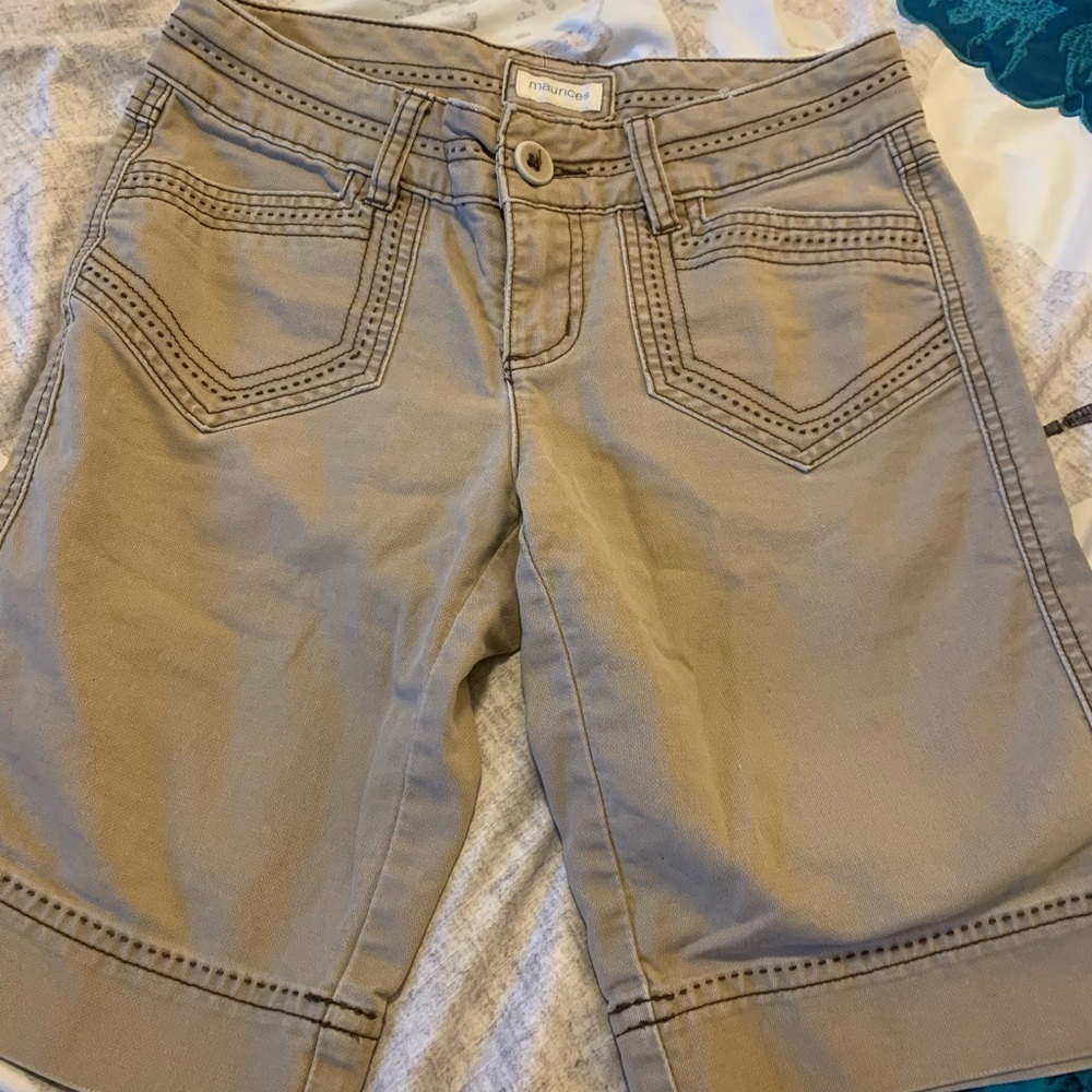 Maurices knee length tan shorts